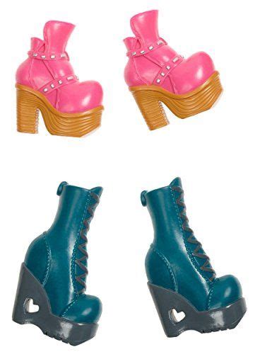 Amazon.com: Bratz Dolls Shoes.